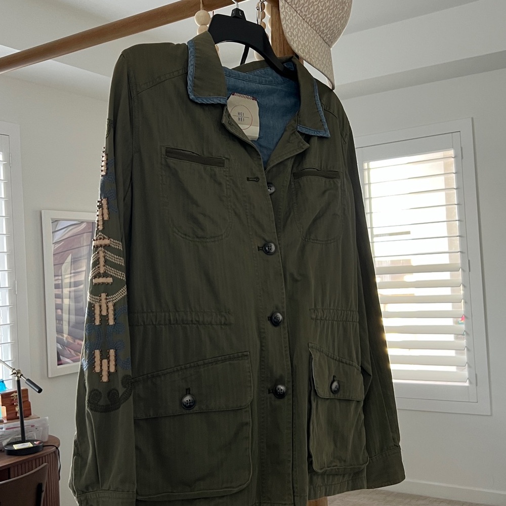 Anthropology classic! Olive Military shirt/jac  Embroidered Sleeves 100% cotton